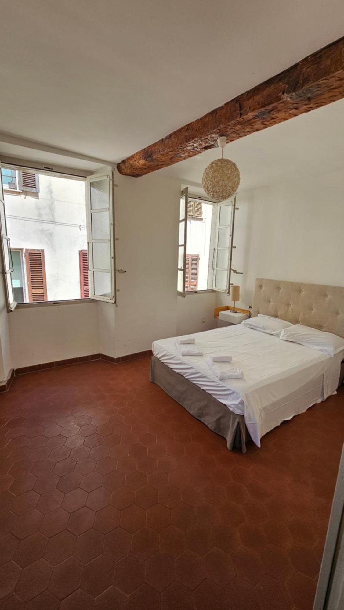 Fonctionnel et situation idéale - Hôte réactif Apartamento Ajaccio  Exterior foto